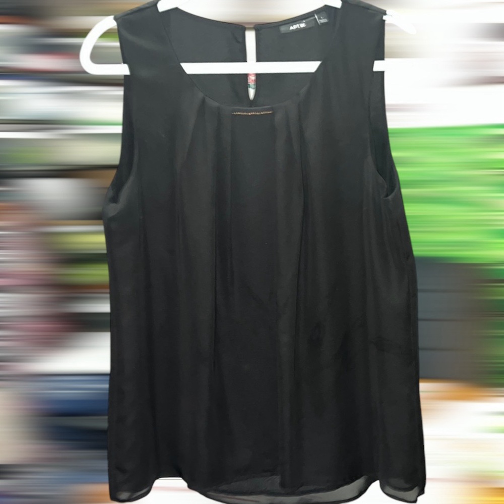 Apt 9 sleeveless top